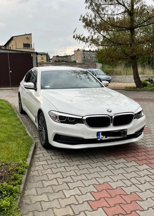 BMW Seria 5 cena 140000 przebieg: 77000, rok produkcji 2018 z Ryn małe 56